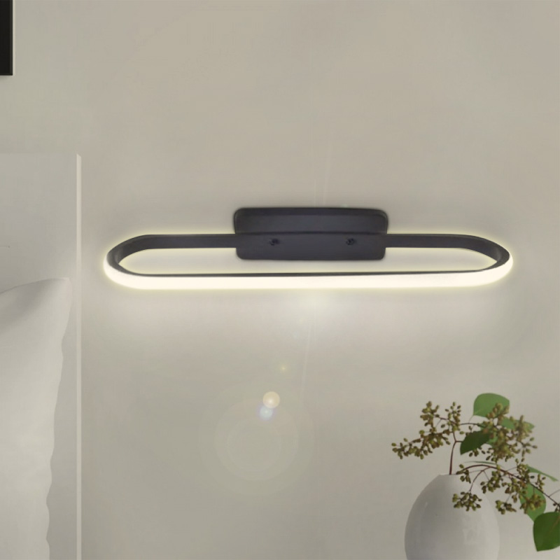 Moki Megapap  metallic Led wall lamp in black color 30x5x10cm.