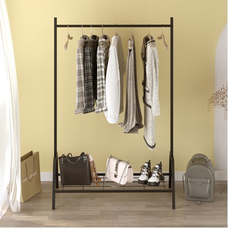 Selman Megapap metallic floor hanger in black color 87.6x36x136cm.