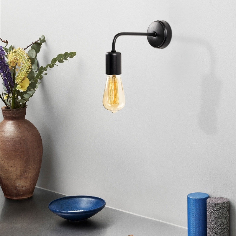 Aven Megapap E27 wall lamp in black color 8x20x15cm.