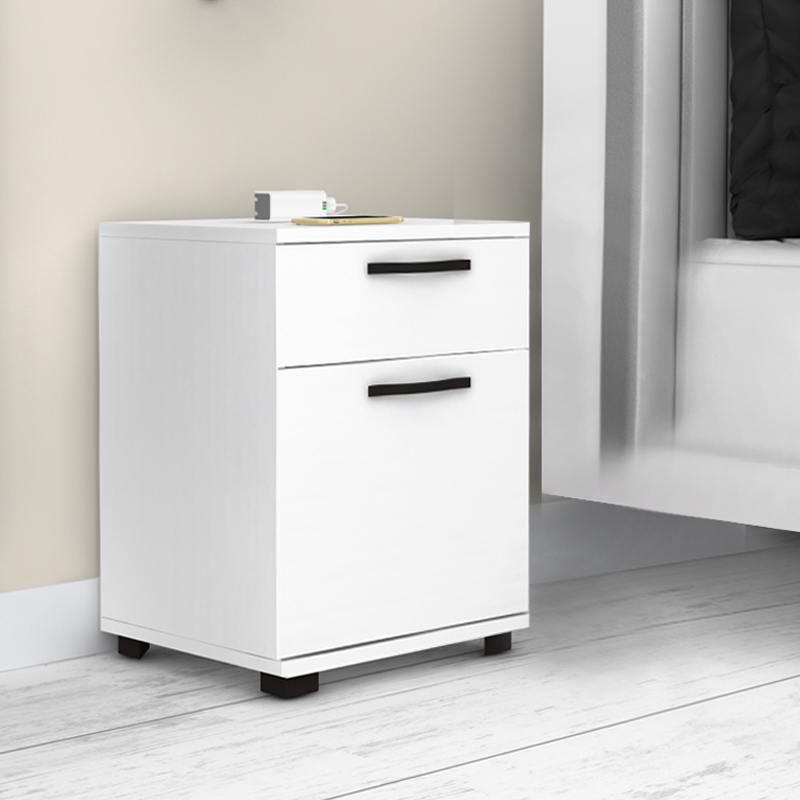 Veto Megapap melamine night stand in white color 40x39x57cm.