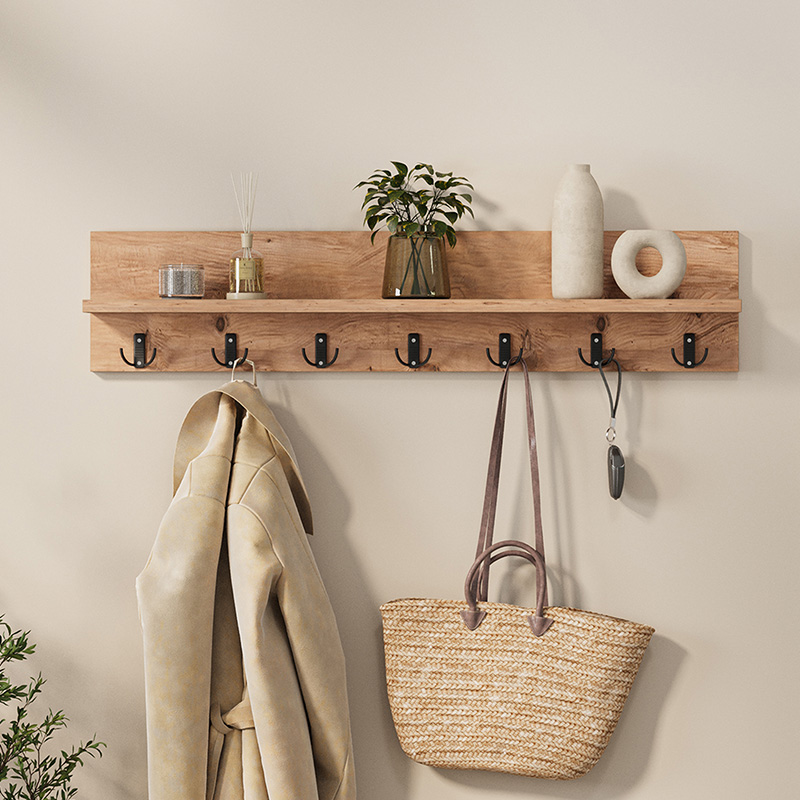 Kery Megapap melamine wall hanger in pine oak color 91x11x20cm.