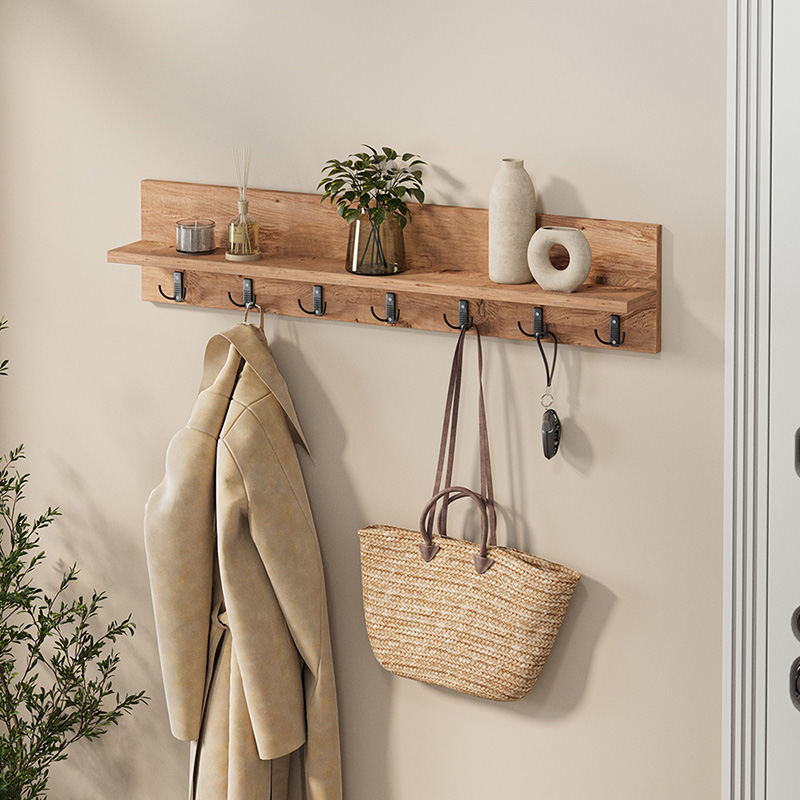 Kery Megapap melamine wall hanger in pine oak color 91x11x20cm.