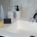 TOOTHBRUSH HOLDER LINE ART WHITE