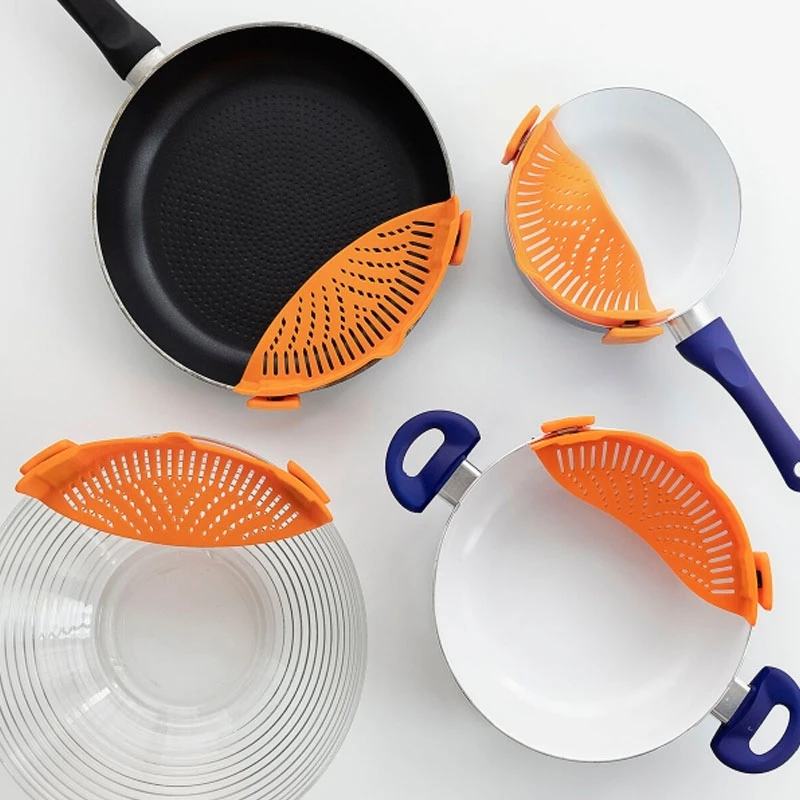 Pasta silicone strainer orange color 22cm.