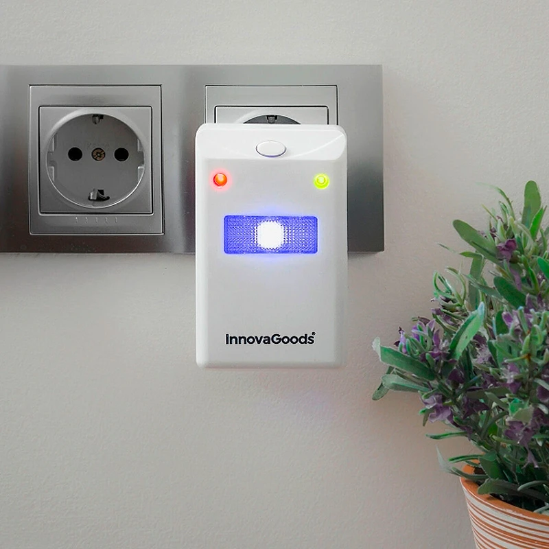 Insect and rodent repeller with LED Killekt Innovagoods 6.5x6x9.8cm.