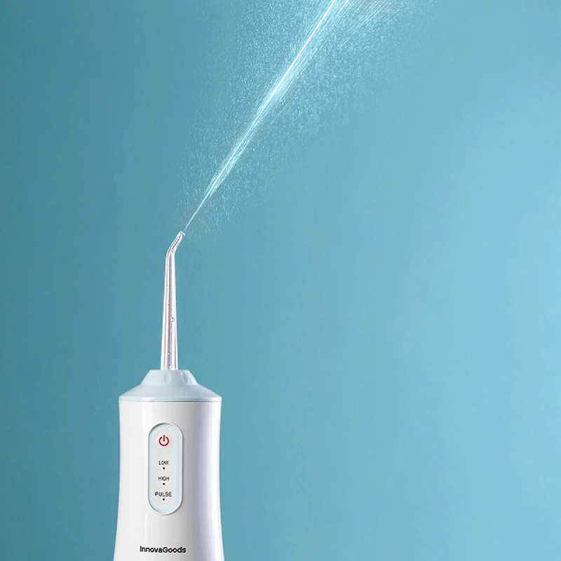 Denter Flosser Portable InnovaGoods V0103481 in white color Ø6x21,3cm.