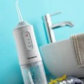 Denter Flosser Portable InnovaGoods V0103481 in white color Ø6x21,3cm.