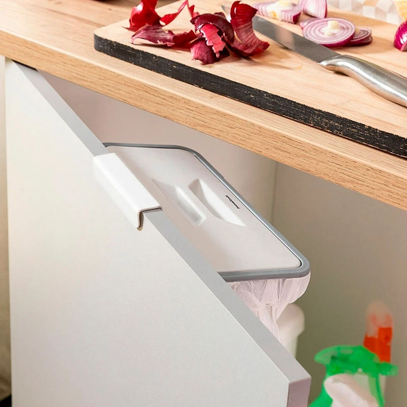 Garbage bag support base with lid 24.2 x 13.5cm.