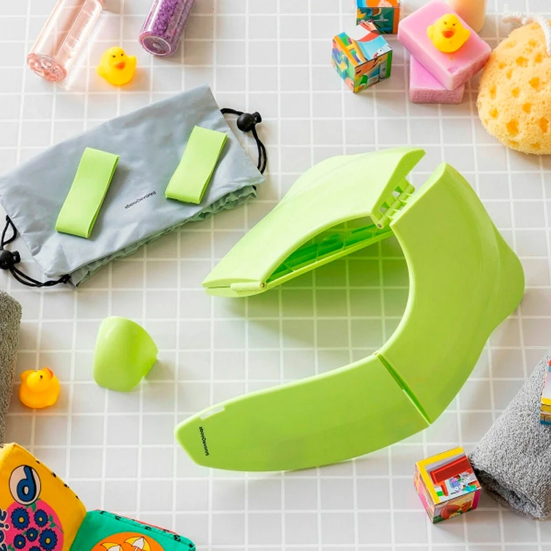 Folding children's toilet seat color green 29x6x34cm.