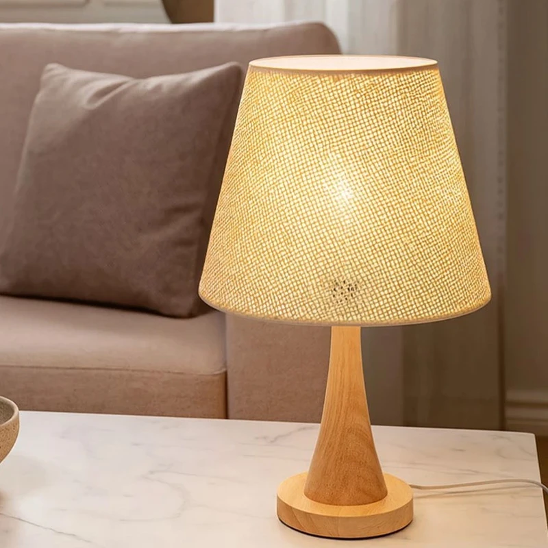NATURAL WOODEN LAMP WITH WICKER CRΘME HAT 38CM