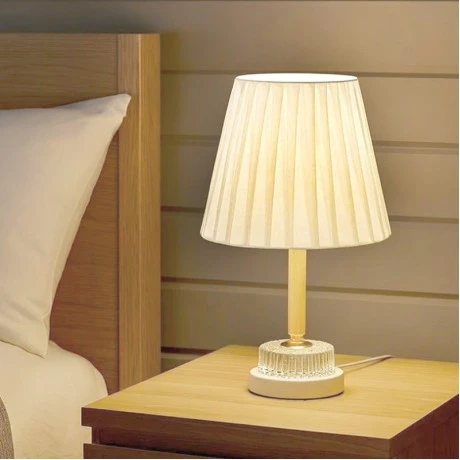 WHITE WOODEN LAMP WITH WHITE HAT AND GLASS AT THE MIDDLE WITH EXTRA LIGHTING 38CM