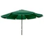 Metal garden umbrella with crank and split mechanism in green Ø2.7m