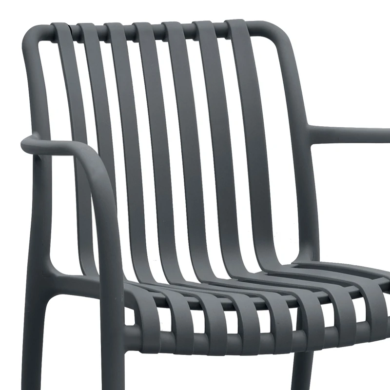Polypropylene armchair in grey color 53,5x58x80cm.