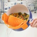 Pasta silicone strainer orange color 22cm.