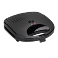 Non-stick toaster 750W color black 22x22x6cm.