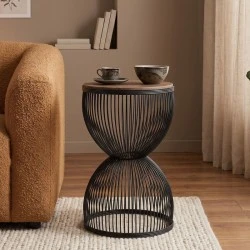 Stella Megapap metal - MDF side table in black - walnut color Ø34,5x56,5cm. Stella Megapap metal - MDF side table in black - walnut color Ø34,5x56,5cm.