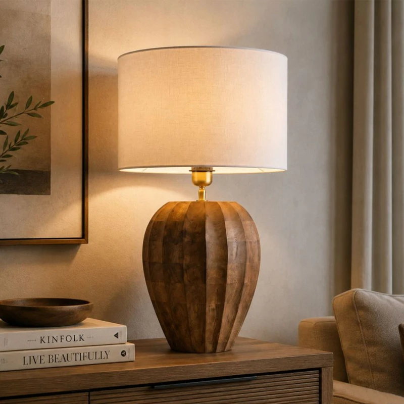 WOODEN TABLE LAMP WITH BEIGE HAT D25X43CM