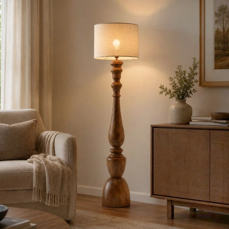 WOODEN FLOOR LAMP WITH BEIGE HAT D26X140CM
