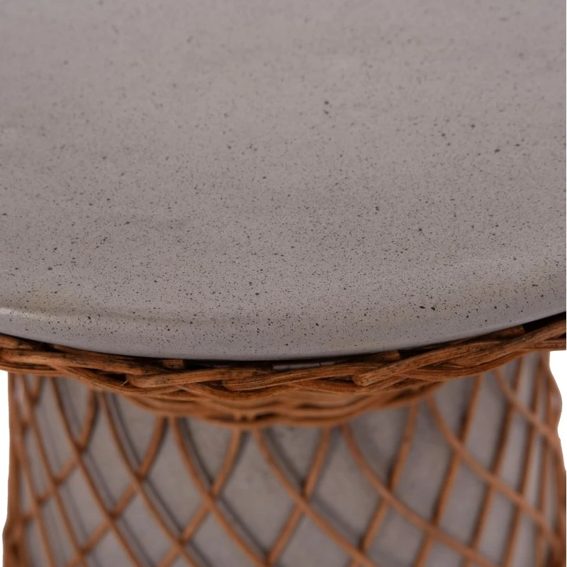 ΒΟΗΘΗΤΙΚΟ ΤΡΑΠΕΖΙ ΣΤΡΟΓΓΥΛΟ DELIA HM18167.03 FIBER CEMENT ΓΚΡΙ & RATTAN Φ40x45Υεκ